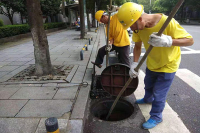 區(qū)市政設(shè)施維護(hù)中心 強(qiáng)化日常維護(hù) 優(yōu)化人居環(huán)境